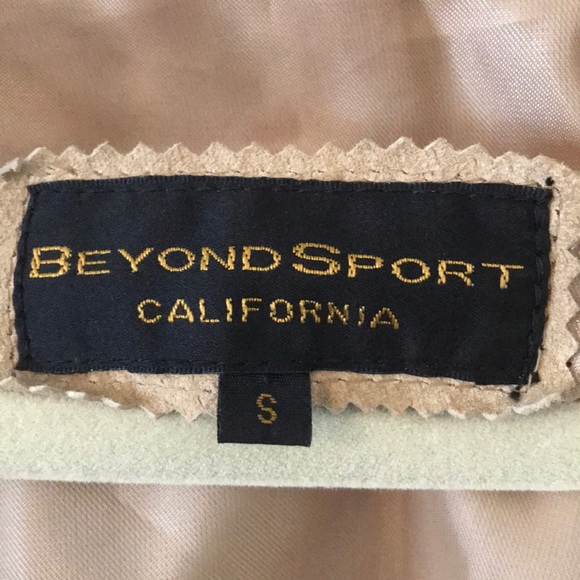 BEYOND SPORT | Leather Coat - Picture 6 of 8